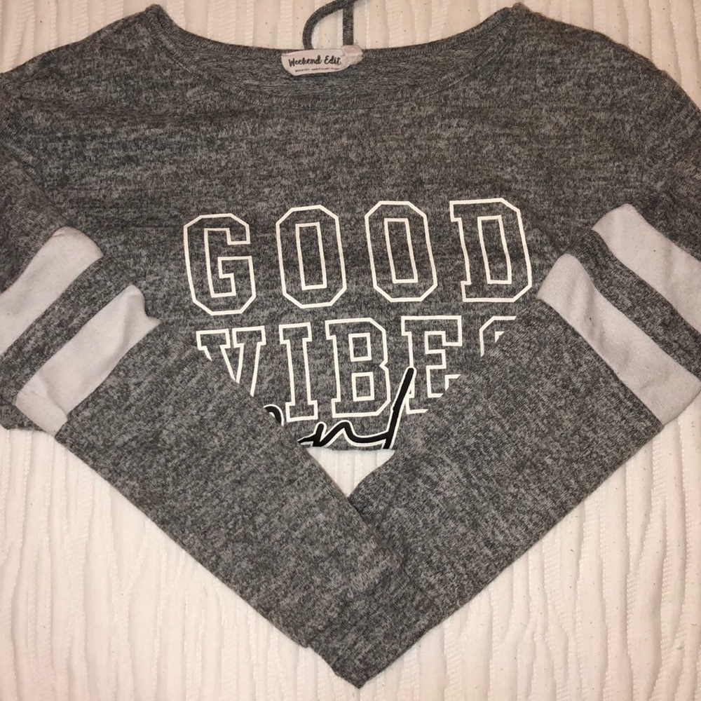 Good VIBES only thin LONGSLEEVE